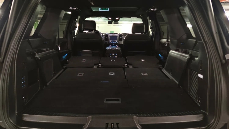 Ford Expedition cena 269900 przebieg: 56638, rok produkcji 2018 z Kraków małe 352